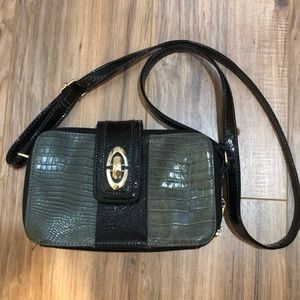🥂Alligator Leather MC cross body